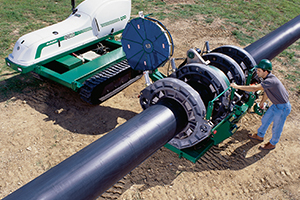 Ferguson associate executing jobsite pipe fusion